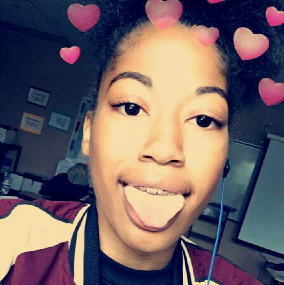 Meet your Posher, Christiana